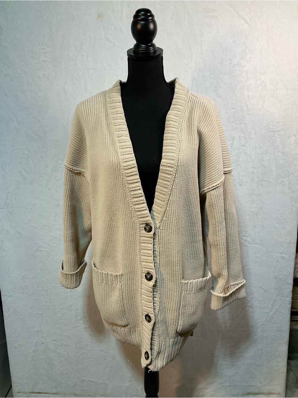 ABERCROMBIE&FITCH Dad V Neck 4 Button Cardigan W/Pockets Cream Size Large